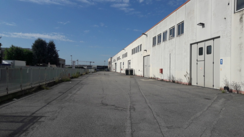 Locazione Capannone Industriale Lallio - Medianord s.r.l. - Vendita, Affitto Immobili